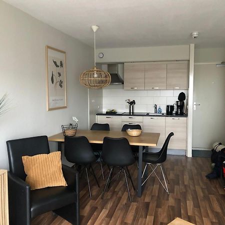 Appartement De Vrijbuiter, Resort Amelander Kaap Холлум Экстерьер фото