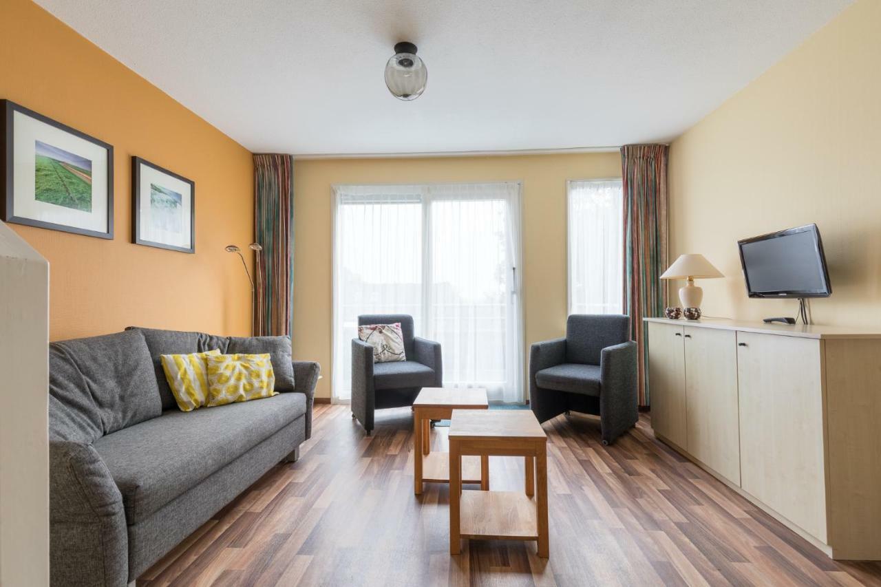 Appartement De Vrijbuiter, Resort Amelander Kaap Холлум Экстерьер фото